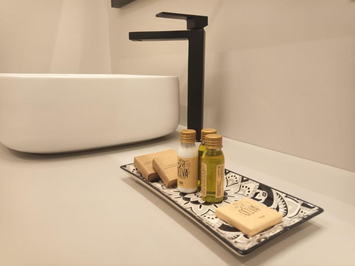 "A Casa Di Giacomo" Luxury Rooms Con Aria Condizionata Bergamo Bagian luar foto
