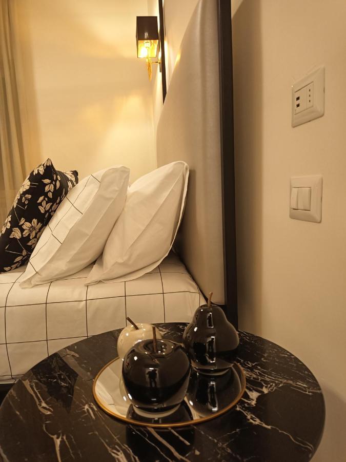 "A Casa Di Giacomo" Luxury Rooms Con Aria Condizionata Bergamo Bagian luar foto
