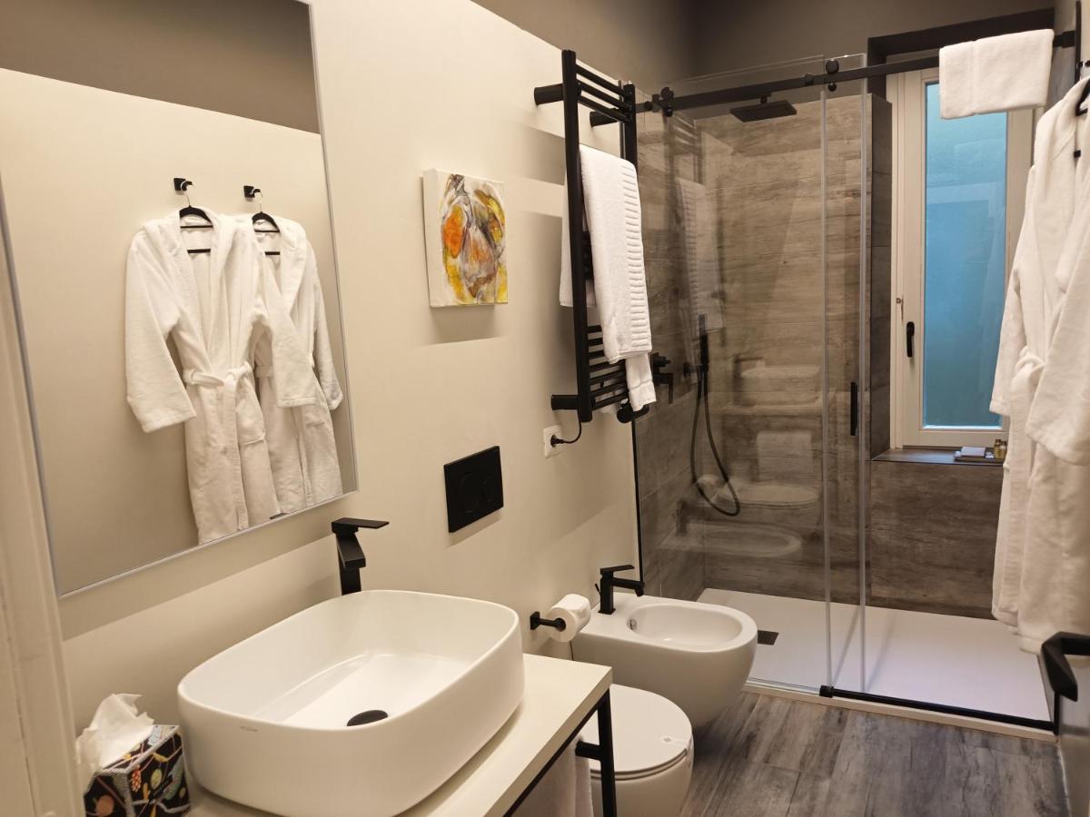 "A Casa Di Giacomo" Luxury Rooms Con Aria Condizionata Bergamo Bagian luar foto