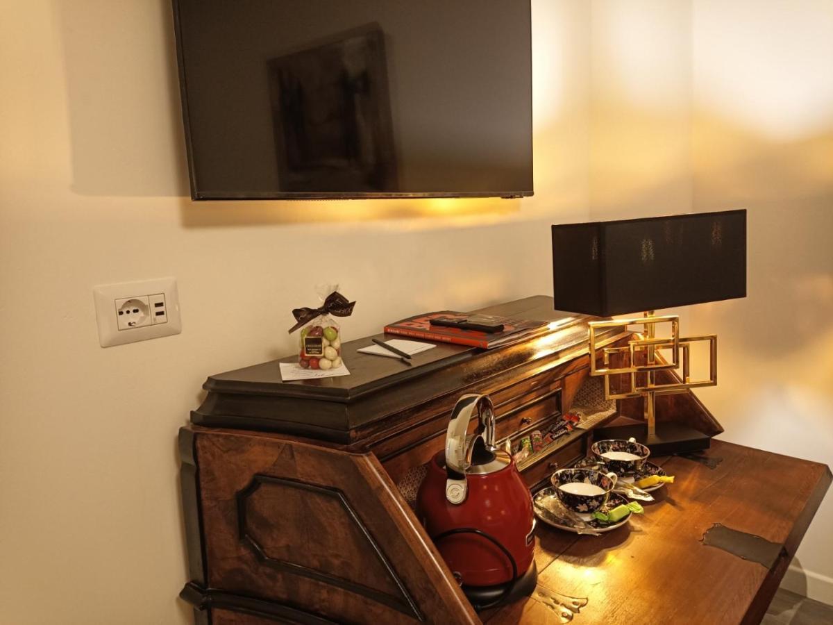 "A Casa Di Giacomo" Luxury Rooms Con Aria Condizionata Bergamo Bagian luar foto