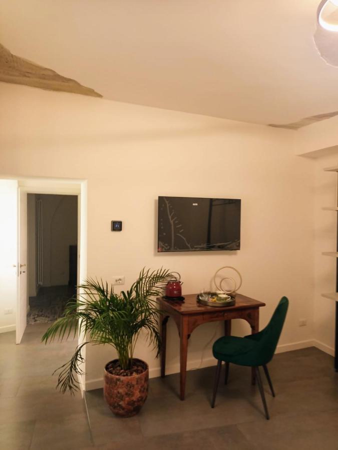 "A Casa Di Giacomo" Luxury Rooms Con Aria Condizionata Bergamo Bagian luar foto