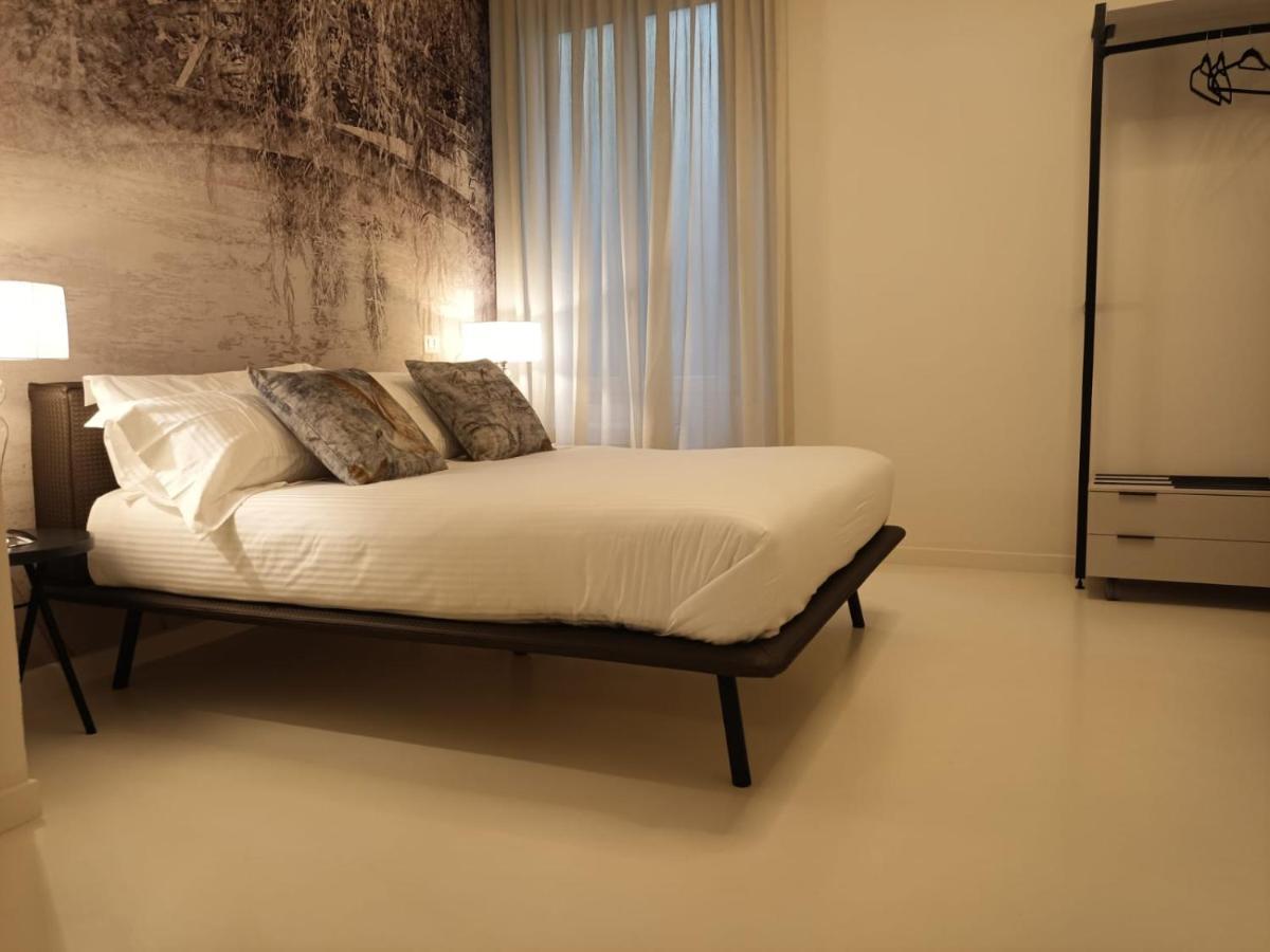 "A Casa Di Giacomo" Luxury Rooms Con Aria Condizionata Bergamo Bagian luar foto